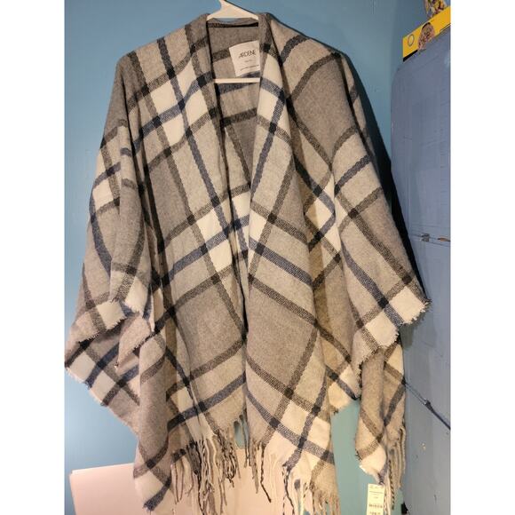 NWT Ardene Womens Gray/White Plaid Shawl - One Size - Picture 1 of 9